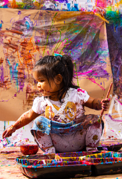 Family art workshop at Artnest Studio