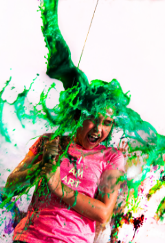 Family art workshop at Artnest Studio