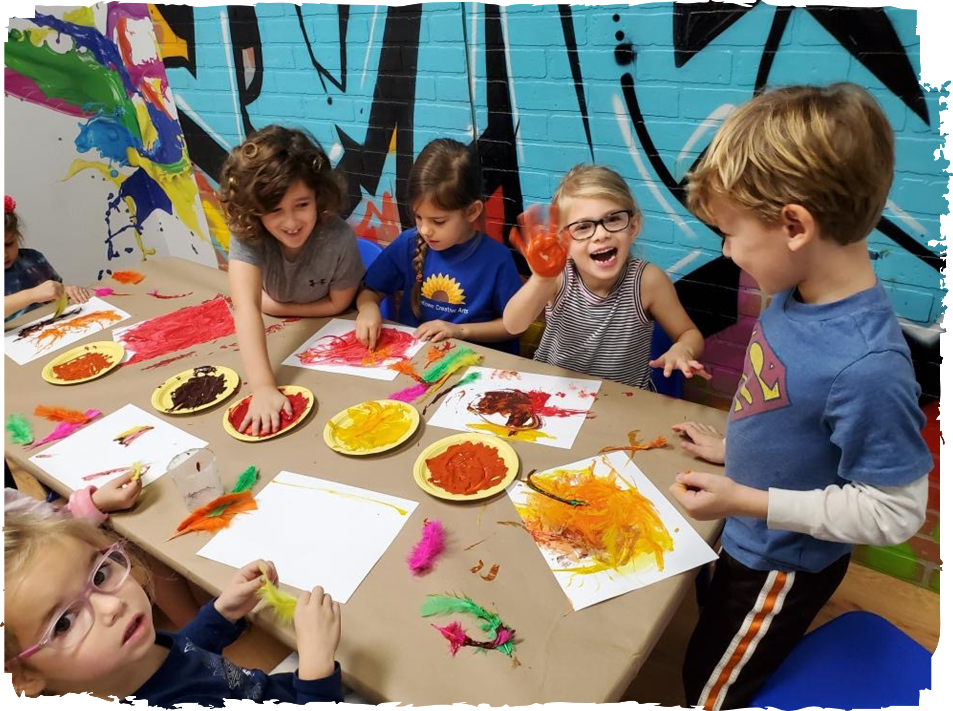 Children painting in Artnest Studio class